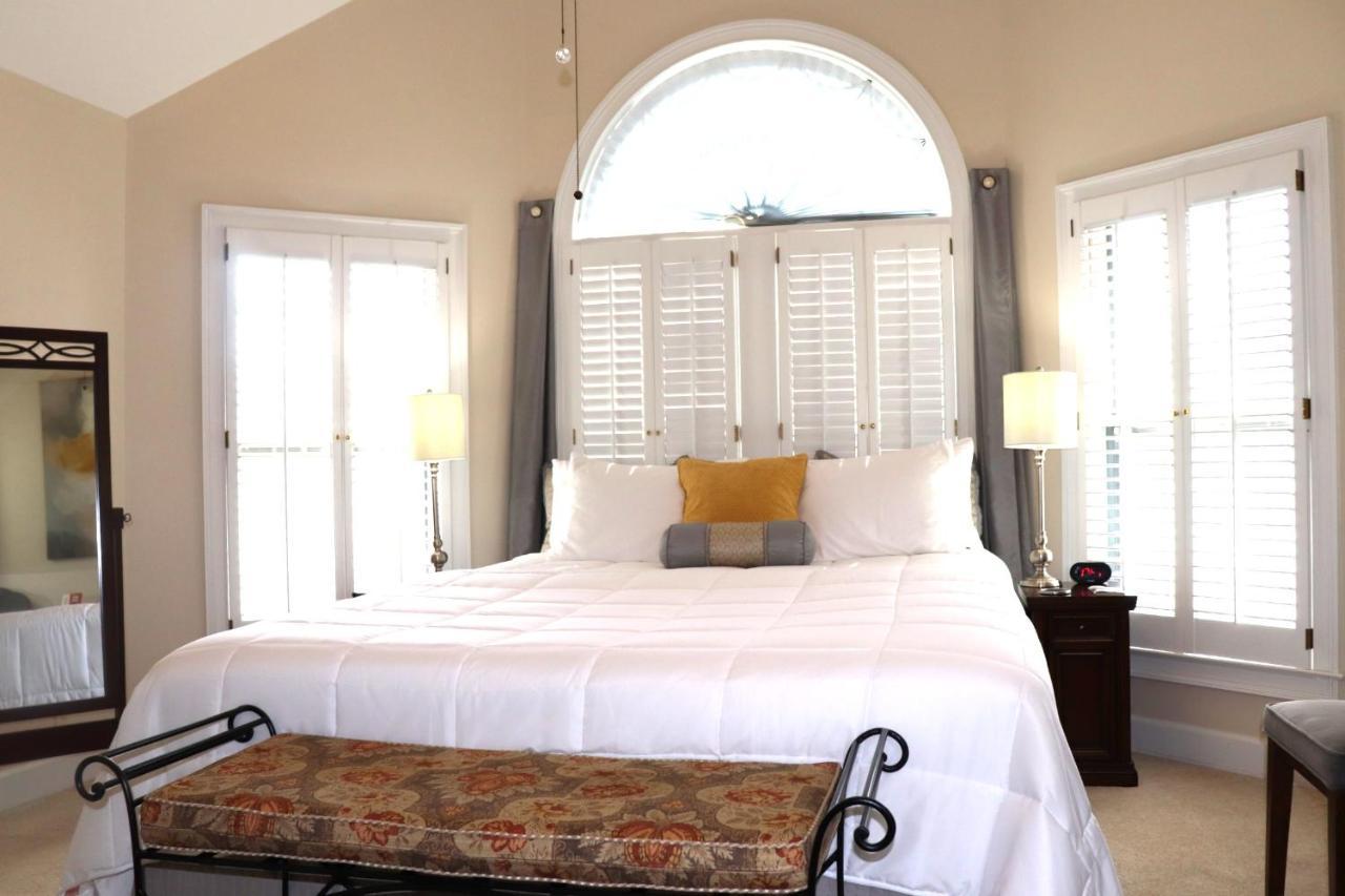 Pleasanton Courtyard Bed And Breakfast Fayetteville Exterior foto