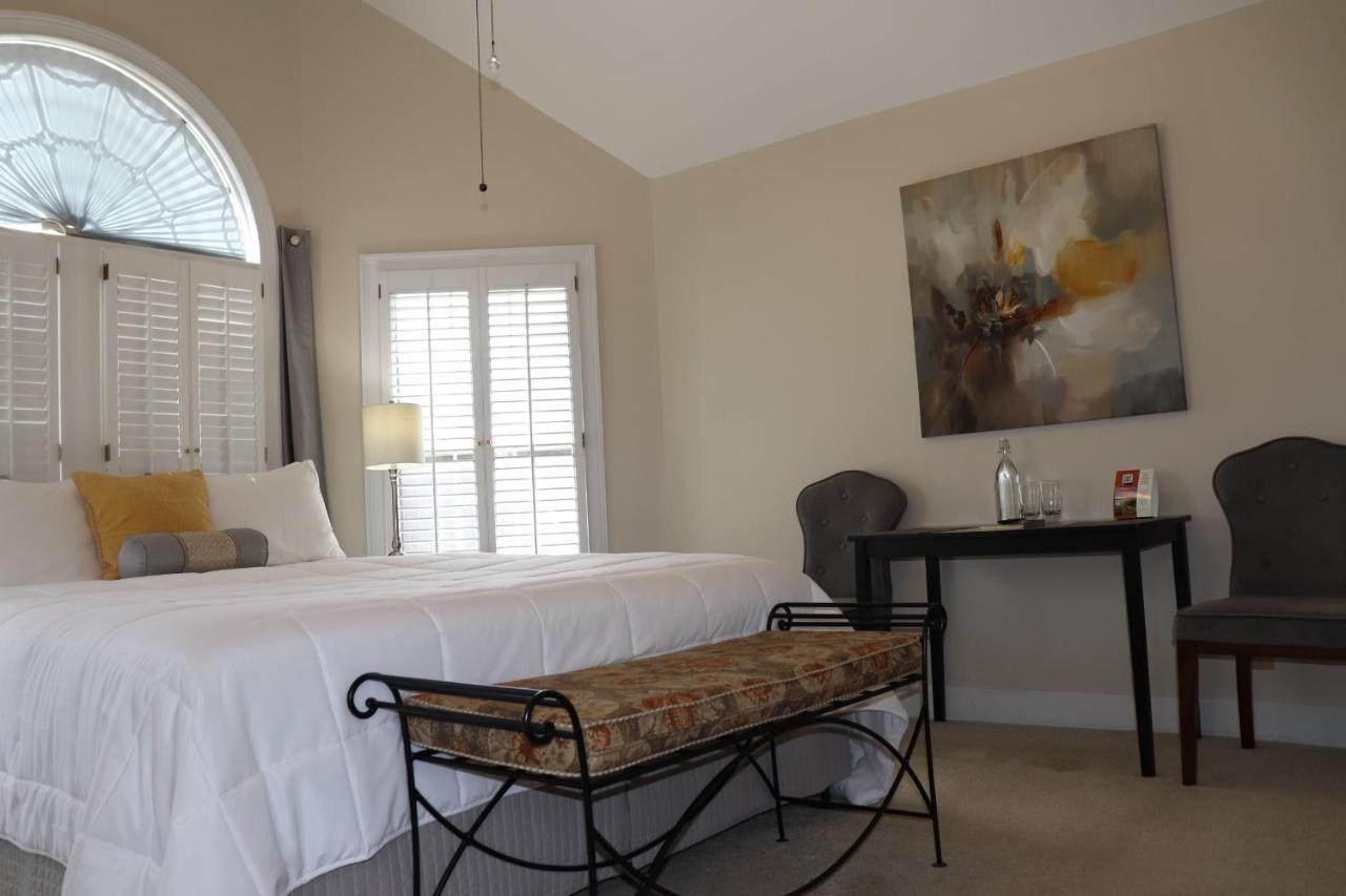 Pleasanton Courtyard Bed And Breakfast Fayetteville Exterior foto