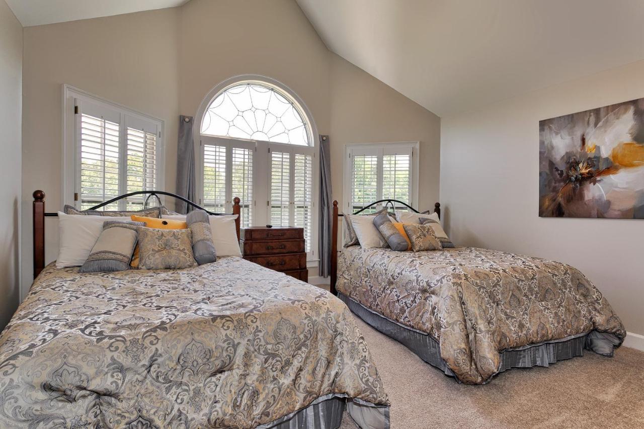 Pleasanton Courtyard Bed And Breakfast Fayetteville Exterior foto