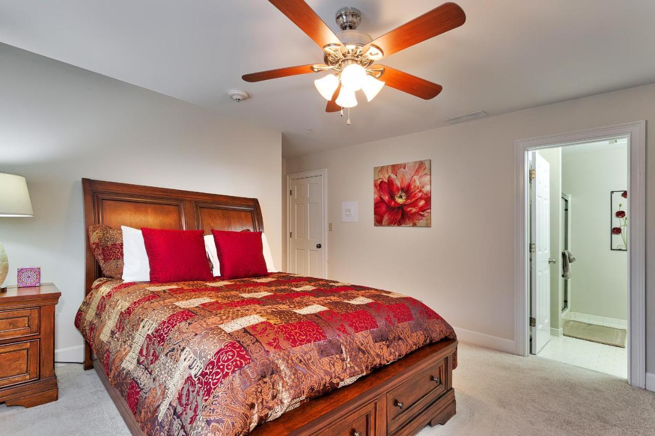 Pleasanton Courtyard Bed And Breakfast Fayetteville Exterior foto